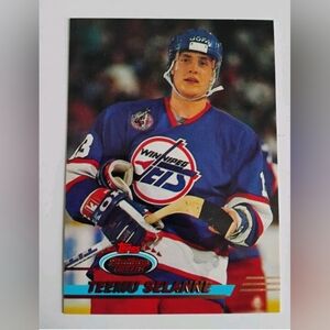 93 94 TOPPS STADIUM CLUB TEEMU SELANNE #210 JETS